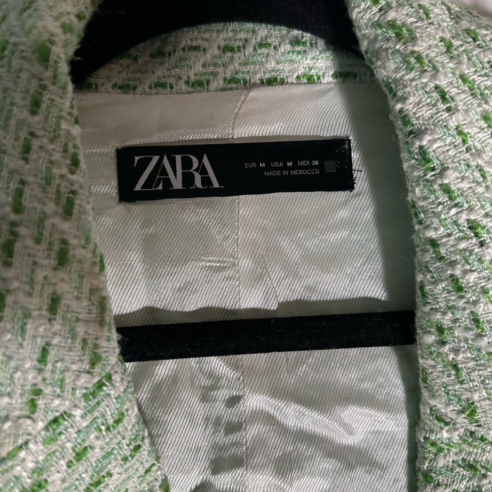 Zara Mint and White Textured Vest - Picture 7 of 7